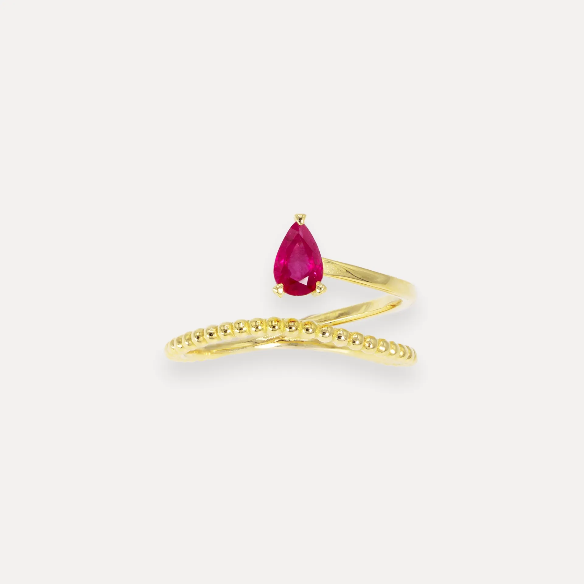 Bague or jaune 18Kt. 2,7g  rubis 0,45ct.