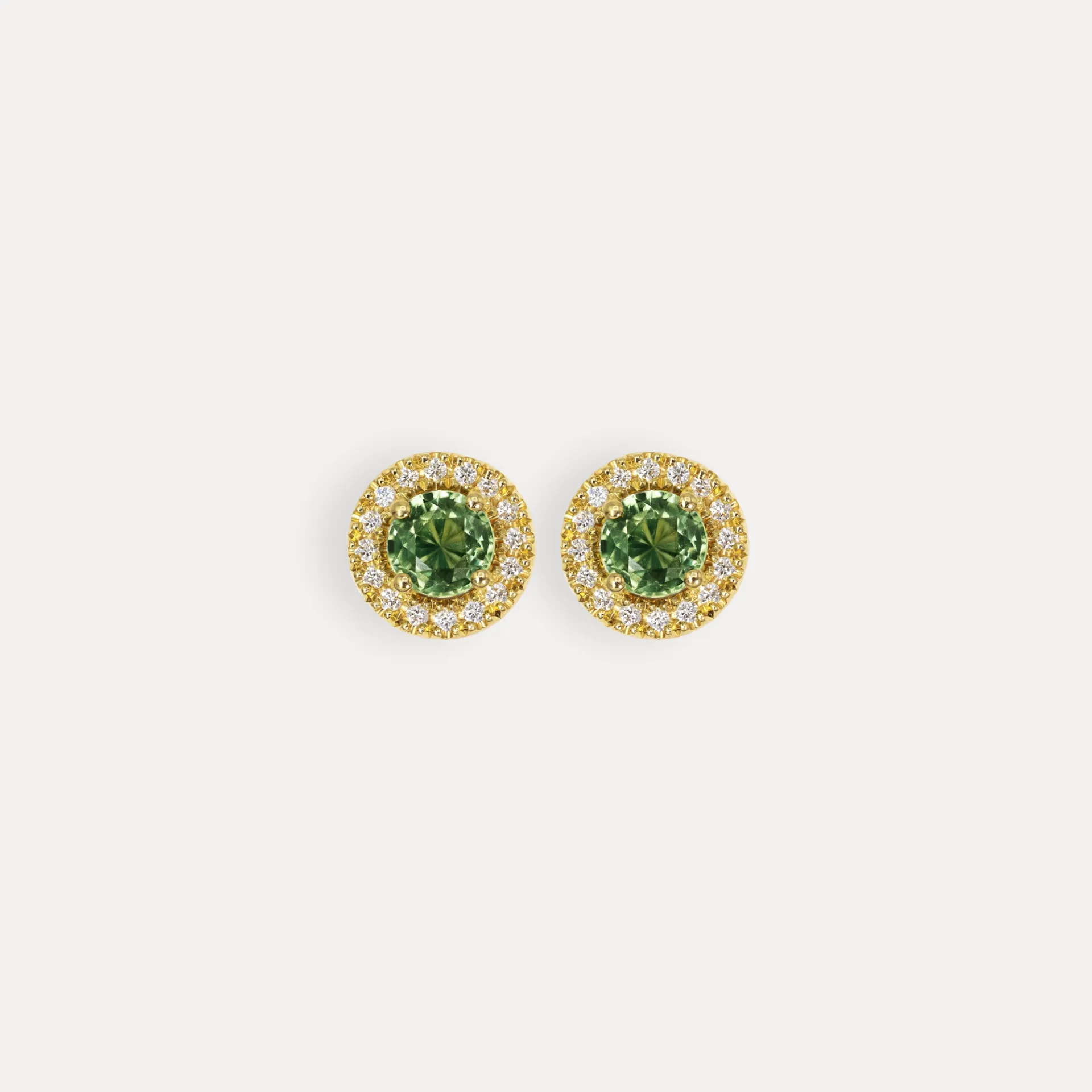 Boucle d'oreille  or jaune 18Kt. 3,4g  saphir vert 1,36ct. diamant 0,23ct.